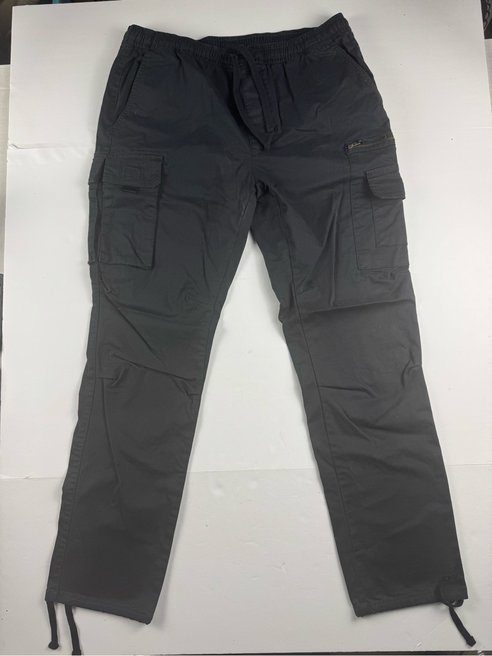 Arizona Jean Company Men's Black Cargo Pants with Drawstring